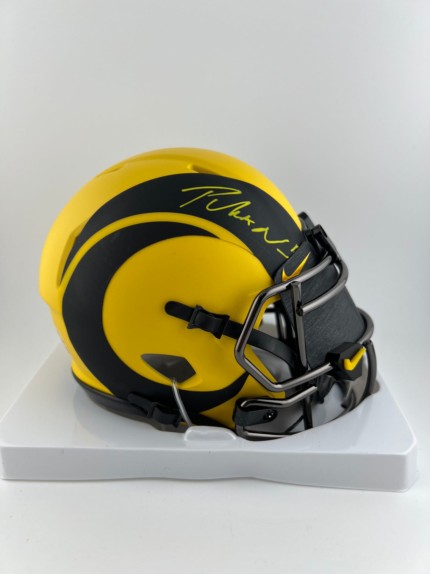 MINI HELMET SERIES #411